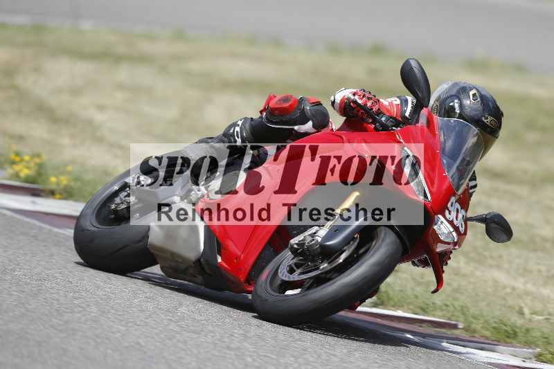 /21 17.06.2026  Ducati Schweiz Track Warmup ADR/Gruppe blau/906
